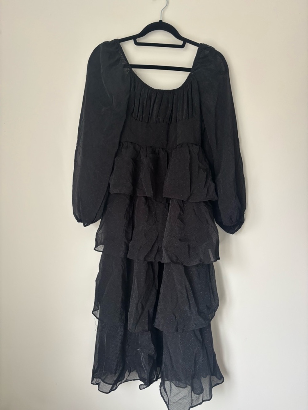 Blu Pepper | S | Black Tiered Long Sleeve Midi Dress - Picture 3 of 4